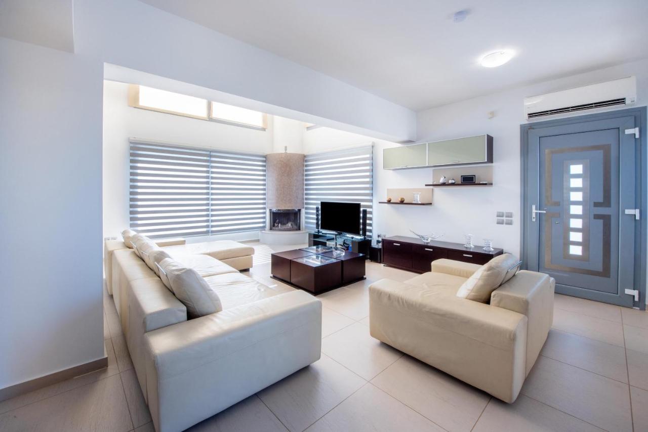 Dias Luxury Villa Koskinou  エクステリア 写真