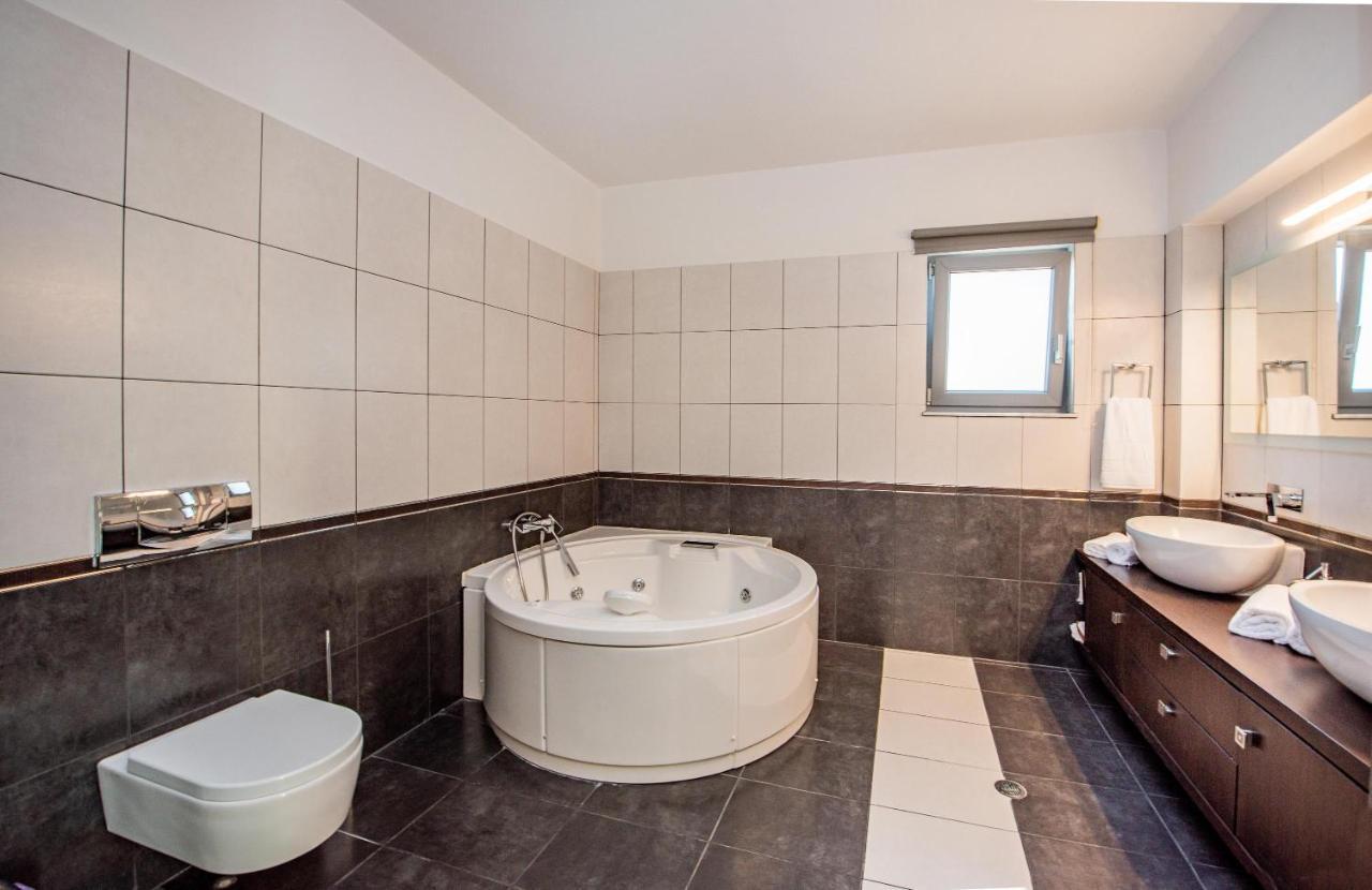 Dias Luxury Villa Koskinou  エクステリア 写真